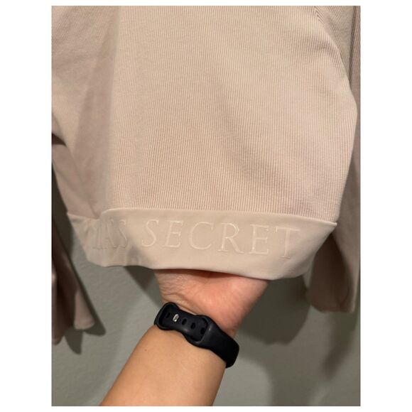 VICTORIA'S SECRET Pink Open Back Long Sleeve Crop Top - Picture 4 of 6